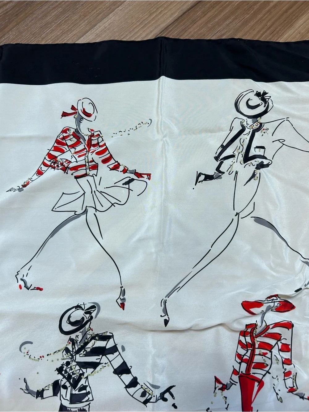 Vintage Chanel silk scarf fashion ladies 80s 90s square sketch illustration